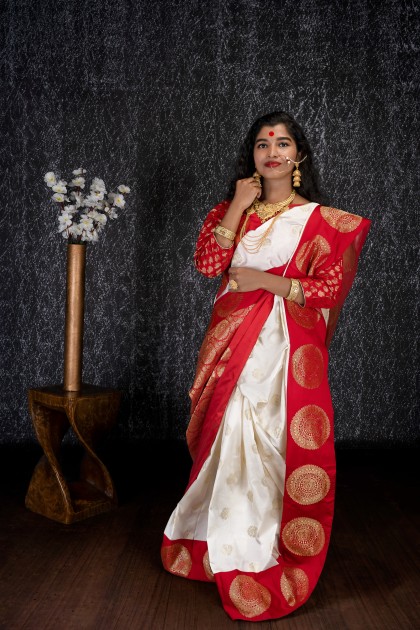 aatpore a traditional saree always looks trendy sweta west bengal creativehut