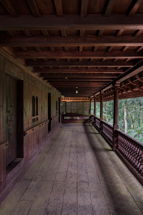 wooden porch the historical path sanal thrissur creativehut