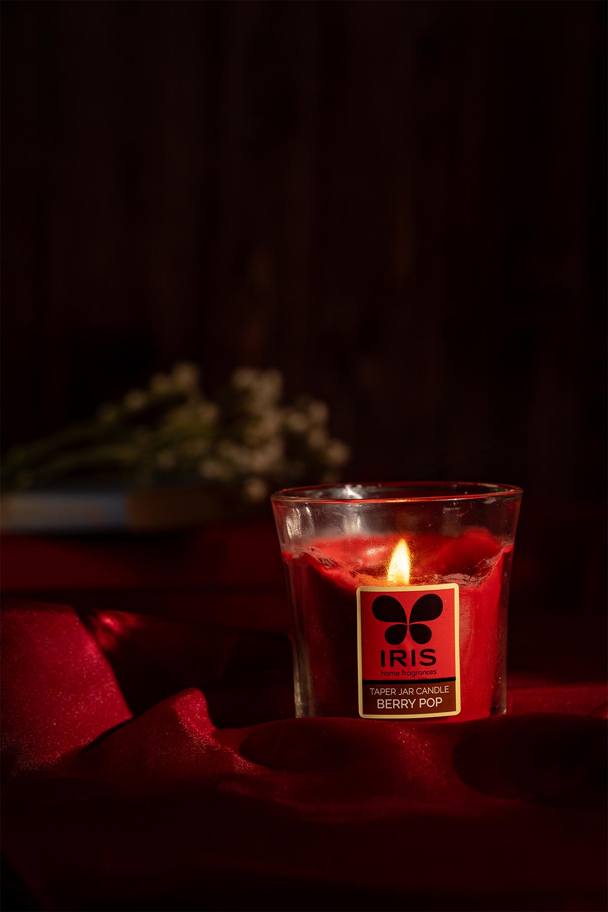 smell is coming out of the burning berry candle