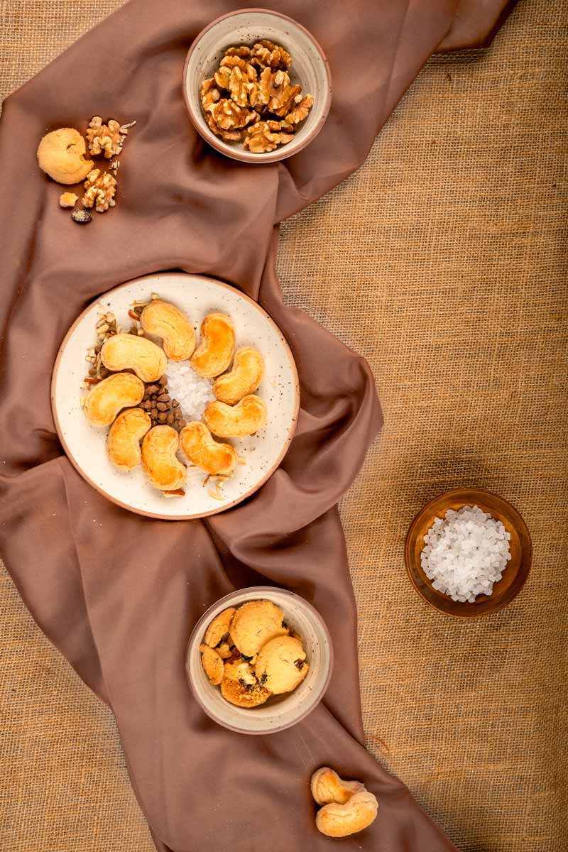 Biscuits put in a golden ratio rule.