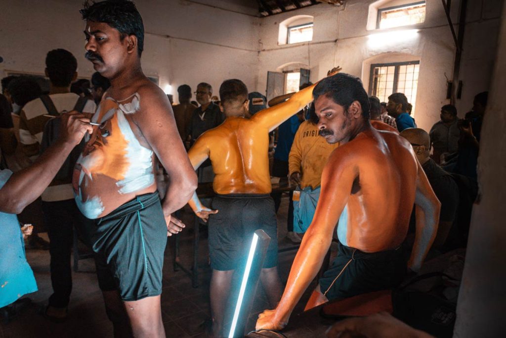 Artist preparing for pulikali