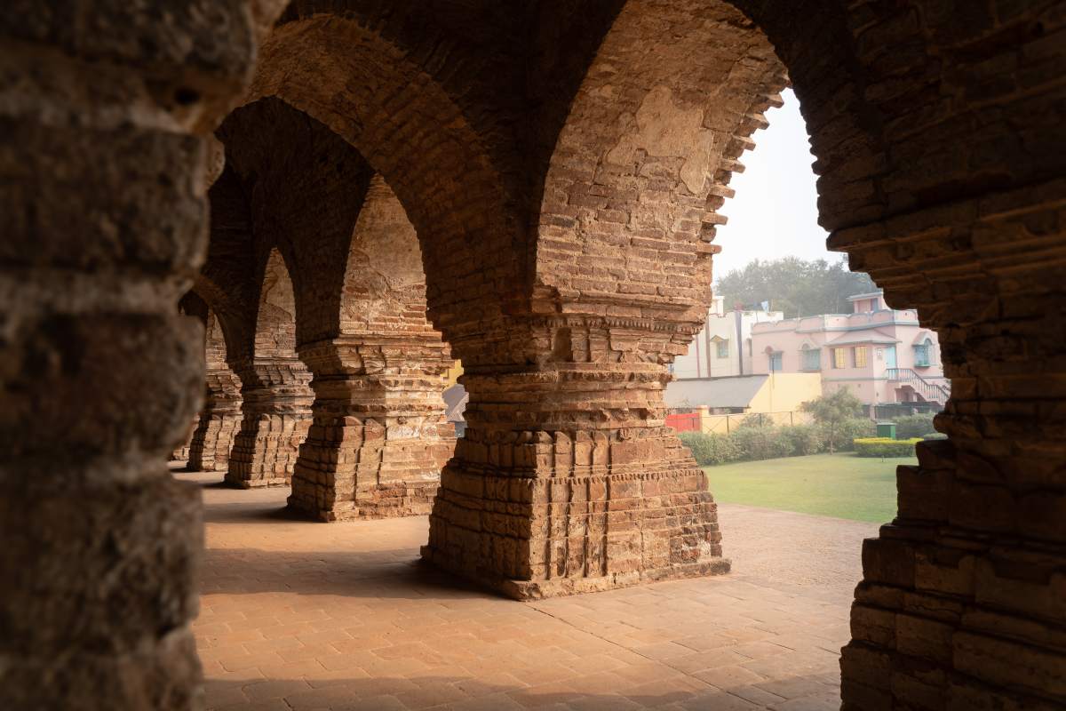 Repeated pillars of the temple in west bengal