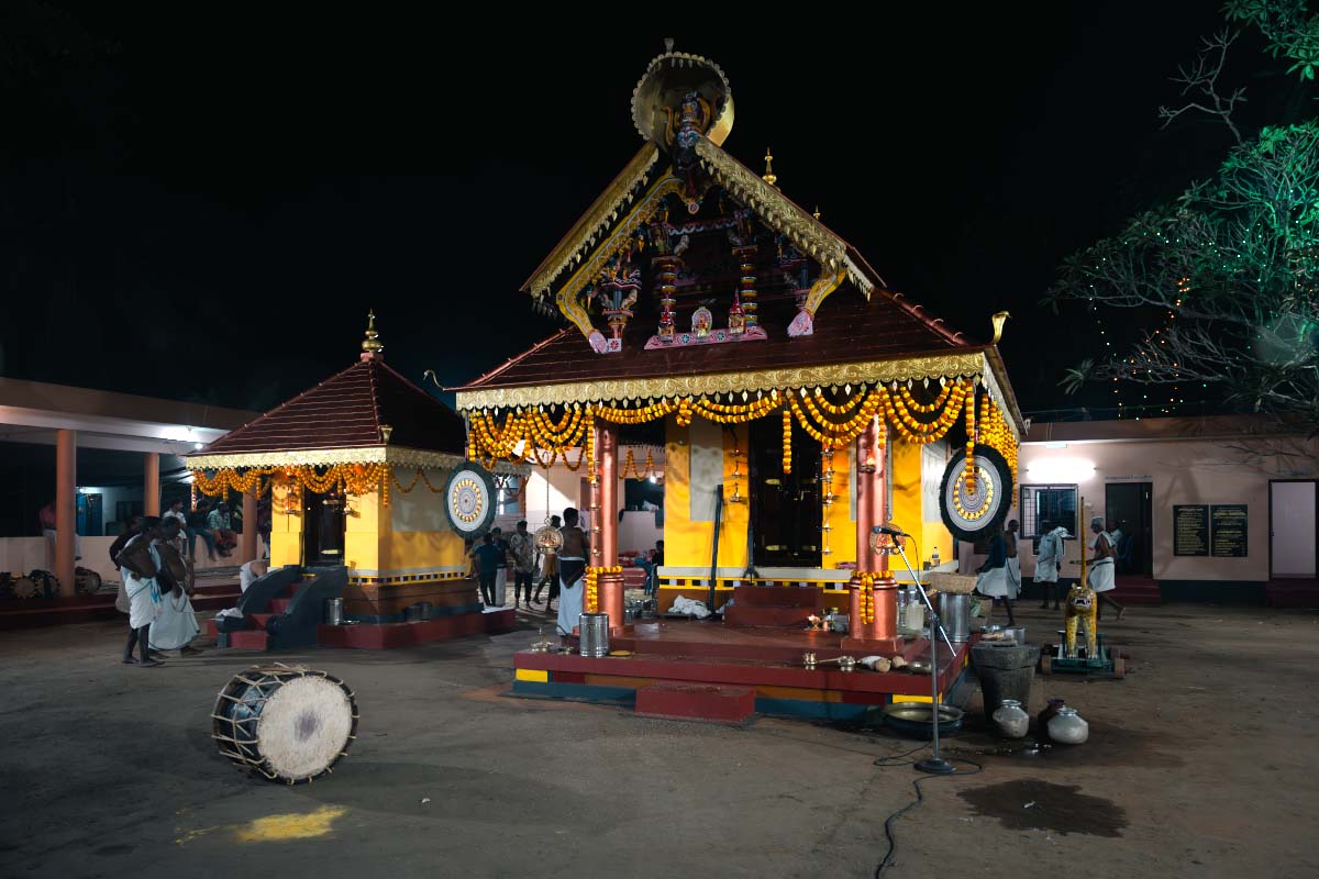 Theyyam Temple Rohan Reji Sajan Ernakulam Creative Hut