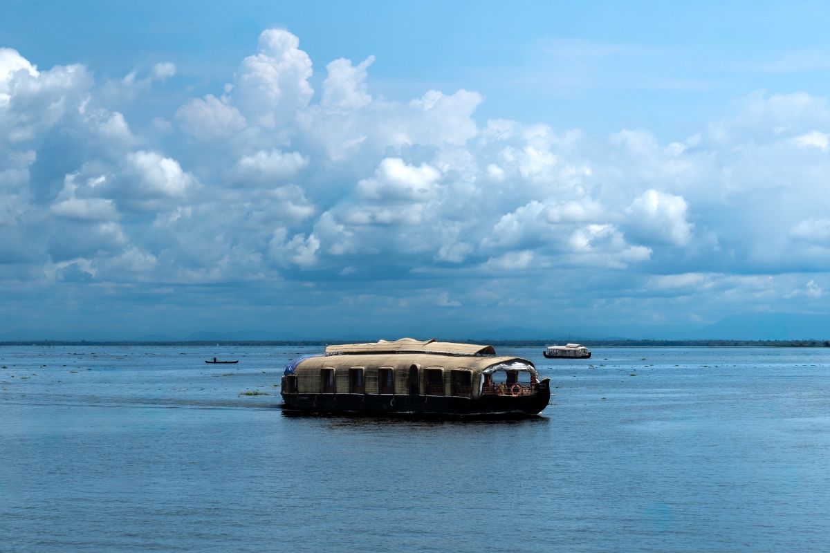 houseboats on the river.