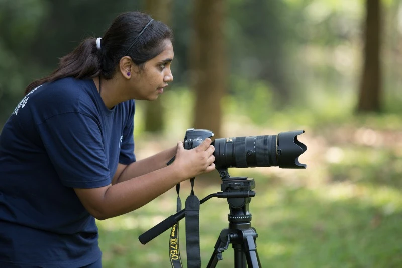Student using a telephoto lens, cinematography courses admission open in Kerala