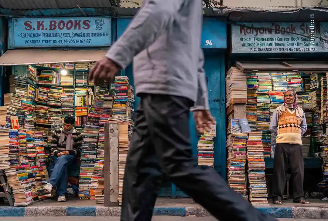 Street photography student work by Rohan Reji Sajan, Creative Hut Academy